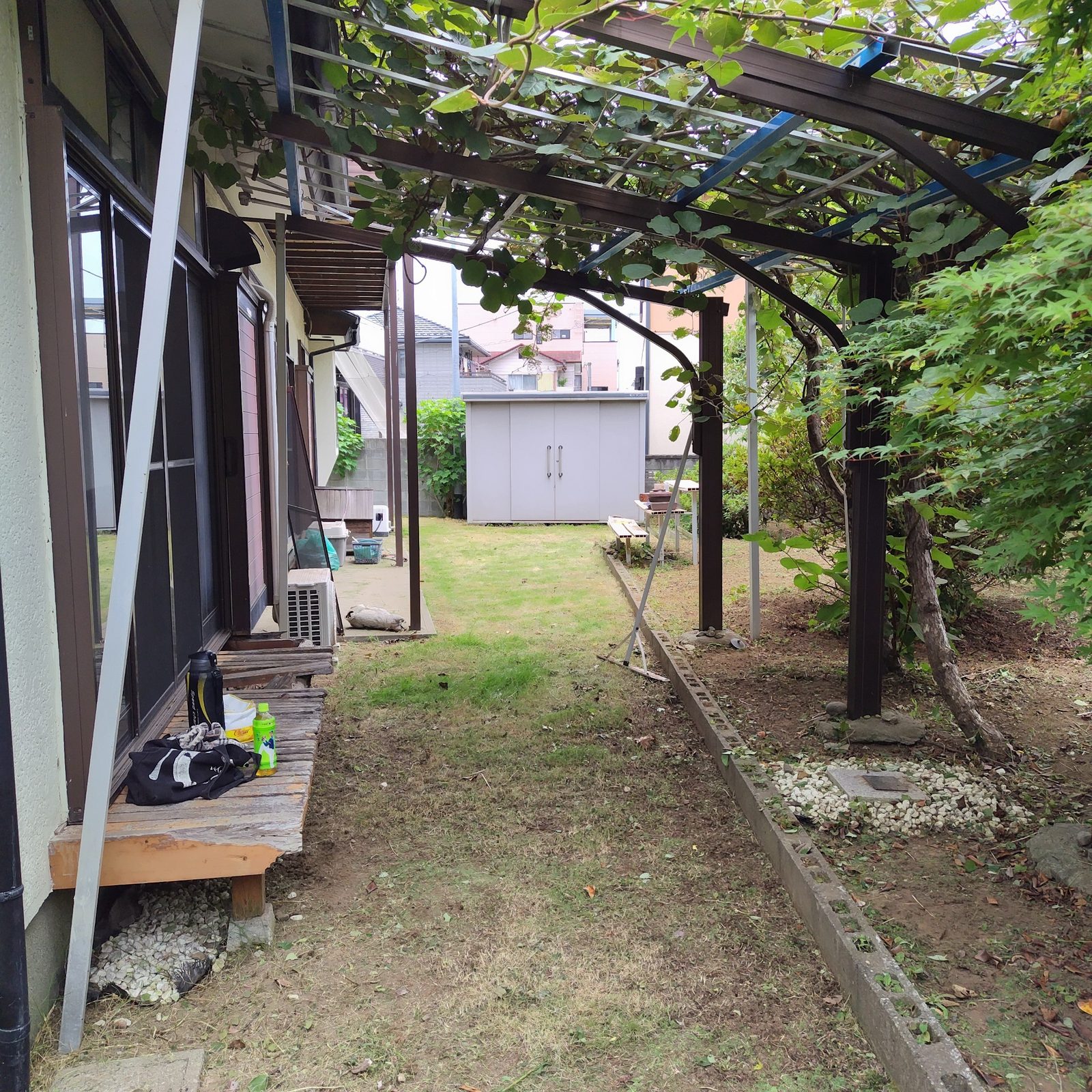 【草刈り事例】ひたちなか市の空き家のお庭をお盆前にスッキリ! 作業写真7