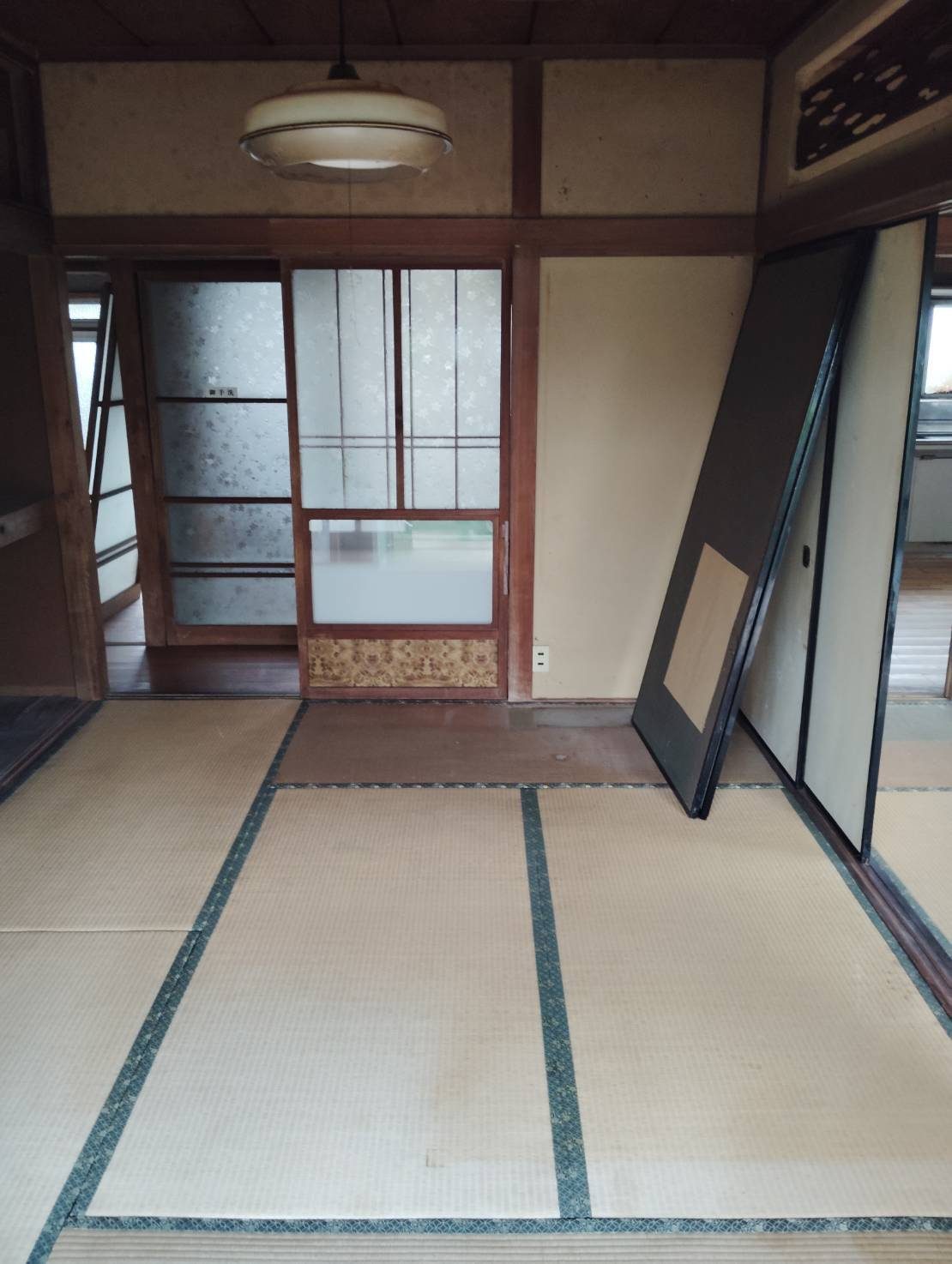 片付け後の和室